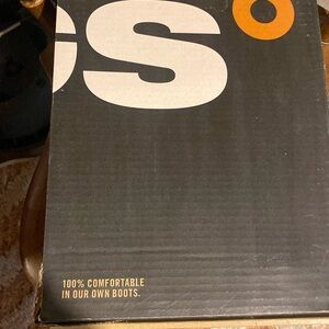 Bogs kids rain boots size 6